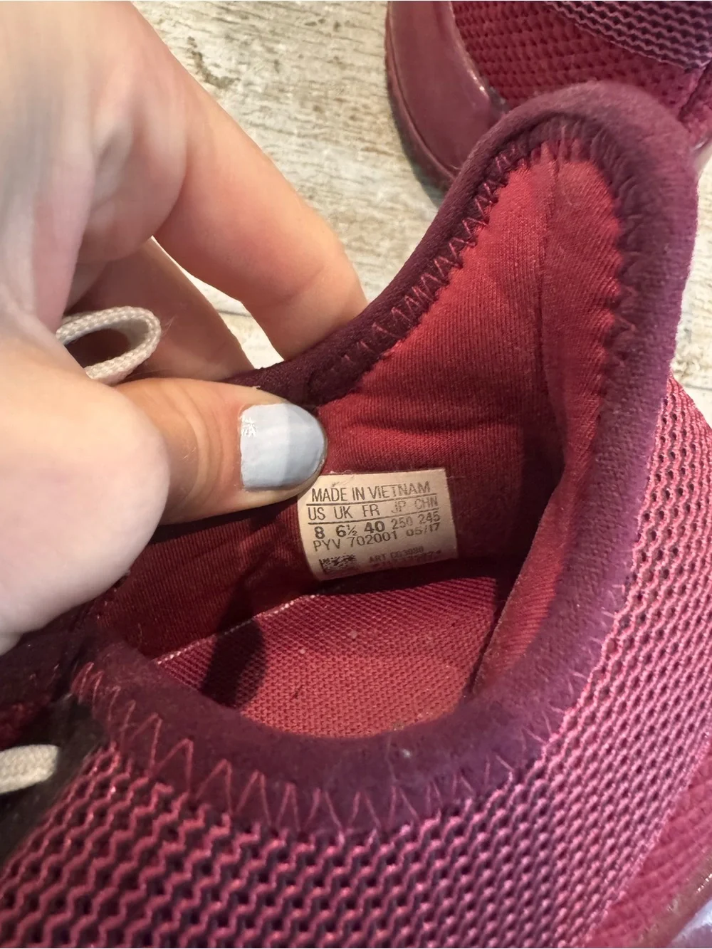 adidas breathable burgundy